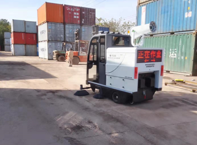 智能化清洁新篇章 新能源道路清扫车的发展与应用