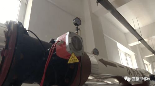 供暖设备技改进行时 智能化调节，节能与保暖并重